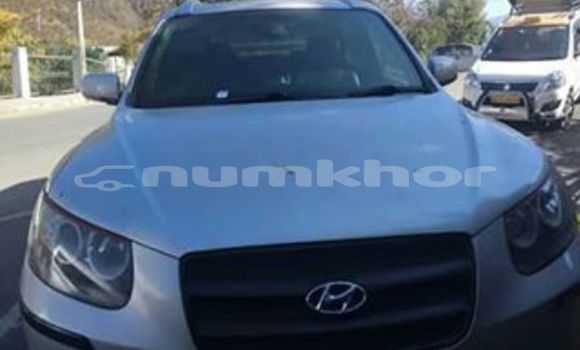 Buy Used Hyundai Santa Fe Silver Car in Thimphu in Timphu Buy Used Hyundai Santa Fe Silver Car in Thimphu in Timphu