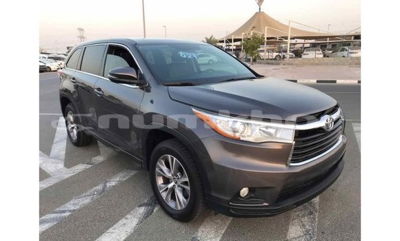 Buy Import Toyota Highlander Other Car in Import - Dubai in Bumthang Buy Import Toyota Highlander Other Car in Import - Dubai in Bumthang