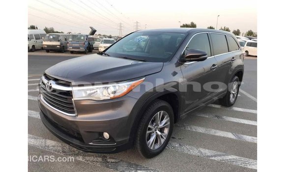 Buy Import Toyota Highlander Other Car in Import - Dubai in Bumthang Buy Import Toyota Highlander Other Car in Import - Dubai in Bumthang