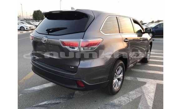 Buy Import Toyota Highlander Other Car in Import - Dubai in Bumthang Buy Import Toyota Highlander Other Car in Import - Dubai in Bumthang