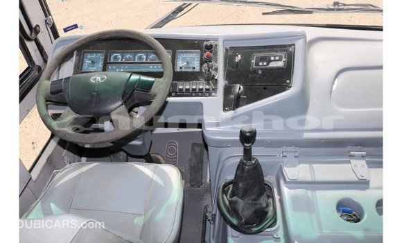 Buy Import TATA Xenon White Car in Import - Dubai in Bumthang