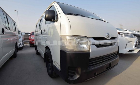 Buy Import Toyota Hiace White Car in Import - Dubai in Bumthang Buy Import Toyota Hiace White Car in Import - Dubai in Bumthang