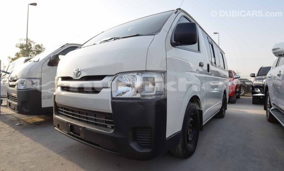 Buy Import Toyota Hiace White Car in Import - Dubai in Bumthang Buy Import Toyota Hiace White Car in Import - Dubai in Bumthang
