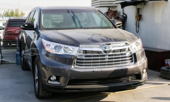 Buy Import Toyota Highlander Other Car in Import - Dubai in Bumthang Buy Import Toyota Highlander Other Car in Import - Dubai in Bumthang