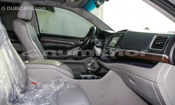 Buy Import Toyota Highlander Other Car in Import - Dubai in Bumthang Buy Import Toyota Highlander Other Car in Import - Dubai in Bumthang