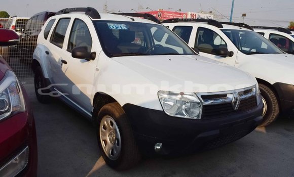 Buy Import Renault Duster White Car in Import - Dubai in Bumthang