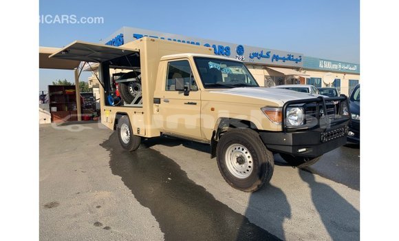 Buy Import Toyota Land Cruiser Beige Car in Import - Dubai in Bumthang Buy Import Toyota Land Cruiser Beige Car in Import - Dubai in Bumthang