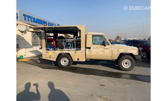 Buy Import Toyota Land Cruiser Beige Car in Import - Dubai in Bumthang Buy Import Toyota Land Cruiser Beige Car in Import - Dubai in Bumthang