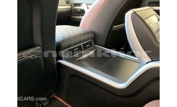 Buy Import Toyota Land Cruiser Black Car in Import - Dubai in Bumthang Buy Import Toyota Land Cruiser Black Car in Import - Dubai in Bumthang