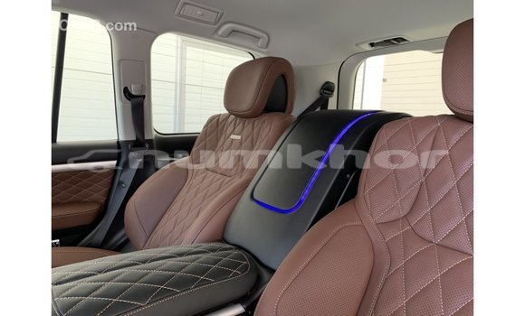 Buy Import Toyota Land Cruiser Black Car in Import - Dubai in Bumthang Buy Import Toyota Land Cruiser Black Car in Import - Dubai in Bumthang