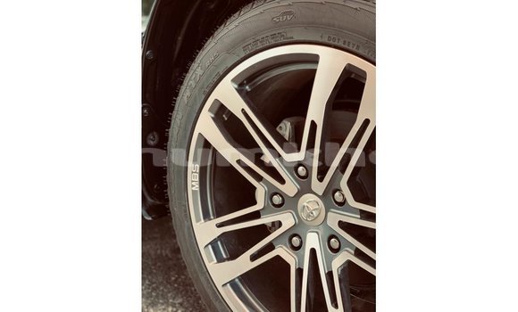 Buy Import Toyota Land Cruiser Black Car in Import - Dubai in Bumthang Buy Import Toyota Land Cruiser Black Car in Import - Dubai in Bumthang