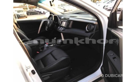 Buy Import Toyota 4Runner White Car in Import - Dubai in Bumthang Buy Import Toyota 4Runner White Car in Import - Dubai in Bumthang