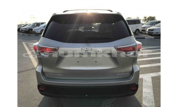 Buy Import Toyota Highlander Other Car in Import - Dubai in Bumthang Buy Import Toyota Highlander Other Car in Import - Dubai in Bumthang