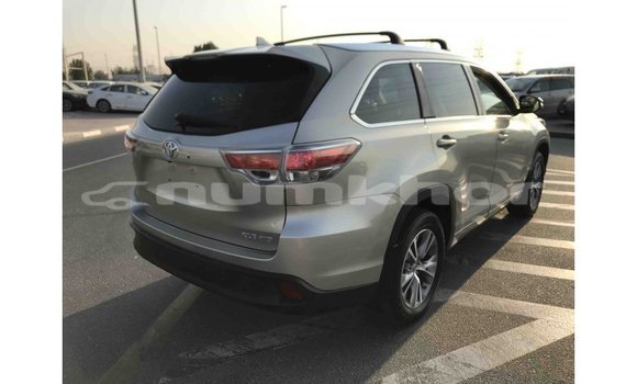 Buy Import Toyota Highlander Other Car in Import - Dubai in Bumthang Buy Import Toyota Highlander Other Car in Import - Dubai in Bumthang