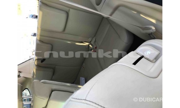 Buy Import Toyota Highlander Other Car in Import - Dubai in Bumthang Buy Import Toyota Highlander Other Car in Import - Dubai in Bumthang