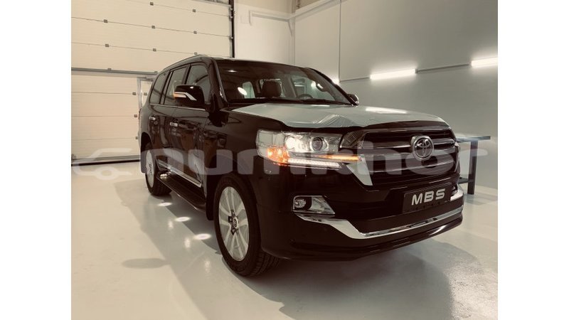 Big with watermark toyota land cruiser bumthang import dubai 1921