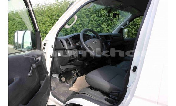 Buy Import Toyota Hiace White Car in Import - Dubai in Bumthang Buy Import Toyota Hiace White Car in Import - Dubai in Bumthang