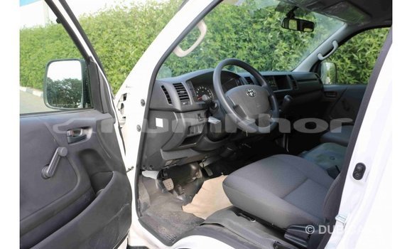 Buy Import Toyota Hiace White Car in Import - Dubai in Bumthang Buy Import Toyota Hiace White Car in Import - Dubai in Bumthang