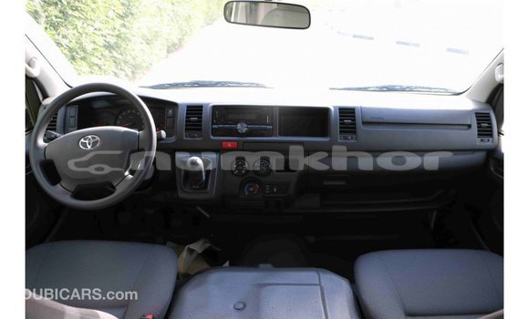 Buy Import Toyota Hiace White Car in Import - Dubai in Bumthang Buy Import Toyota Hiace White Car in Import - Dubai in Bumthang