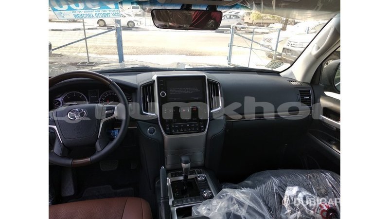 Big with watermark toyota land cruiser bumthang import dubai 1928