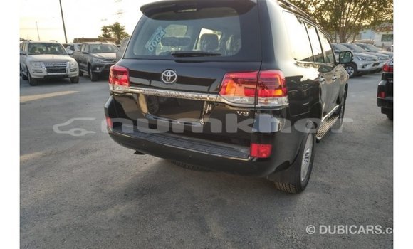Buy Import Toyota Land Cruiser Black Car in Import - Dubai in Bumthang Buy Import Toyota Land Cruiser Black Car in Import - Dubai in Bumthang