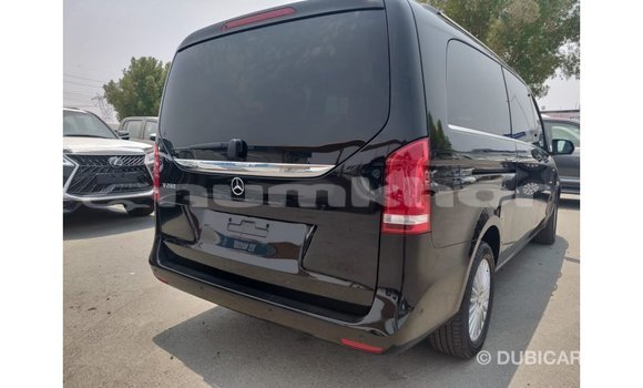 Buy Import Mercedes-Benz 250 Black Car in Import - Dubai in Bumthang Buy Import Mercedes-Benz 250 Black Car in Import - Dubai in Bumthang