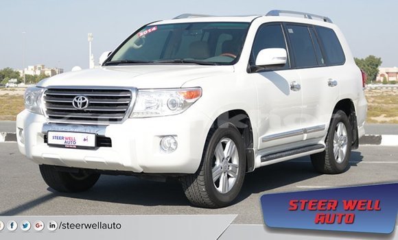 Buy Import Toyota Land Cruiser White Car in Import - Dubai in Bumthang Buy Import Toyota Land Cruiser White Car in Import - Dubai in Bumthang
