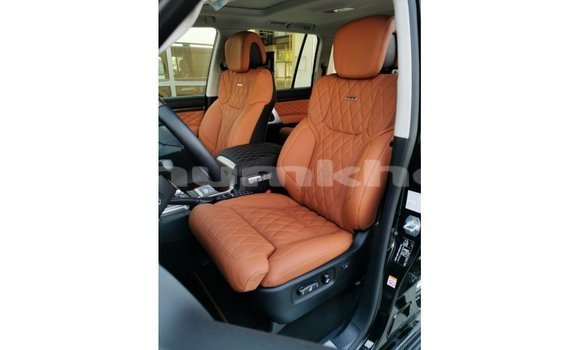 Buy Import Toyota Land Cruiser Black Car in Import - Dubai in Bumthang Buy Import Toyota Land Cruiser Black Car in Import - Dubai in Bumthang
