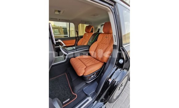 Buy Import Toyota Land Cruiser Black Car in Import - Dubai in Bumthang Buy Import Toyota Land Cruiser Black Car in Import - Dubai in Bumthang