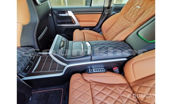 Buy Import Toyota Land Cruiser Black Car in Import - Dubai in Bumthang Buy Import Toyota Land Cruiser Black Car in Import - Dubai in Bumthang