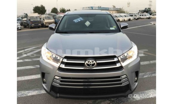 Buy Import Toyota Highlander Other Car in Import - Dubai in Bumthang Buy Import Toyota Highlander Other Car in Import - Dubai in Bumthang