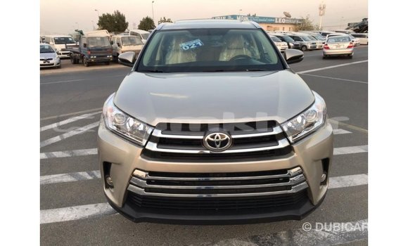 Buy Import Toyota Highlander Other Car in Import - Dubai in Bumthang Buy Import Toyota Highlander Other Car in Import - Dubai in Bumthang