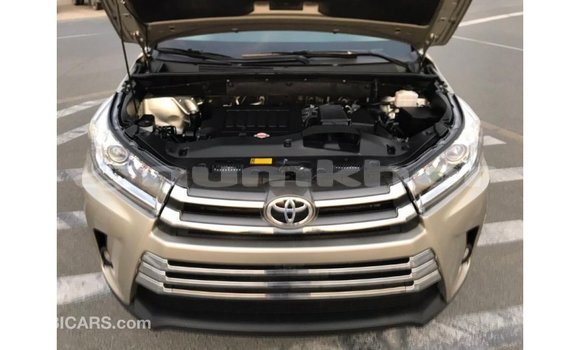 Buy Import Toyota Highlander Other Car in Import - Dubai in Bumthang Buy Import Toyota Highlander Other Car in Import - Dubai in Bumthang