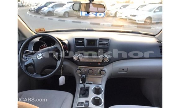 Buy Import Toyota Highlander Black Car in Import - Dubai in Bumthang Buy Import Toyota Highlander Black Car in Import - Dubai in Bumthang