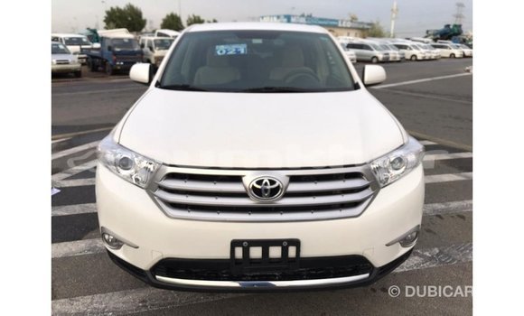 Buy Import Toyota Highlander White Car in Import - Dubai in Bumthang Buy Import Toyota Highlander White Car in Import - Dubai in Bumthang