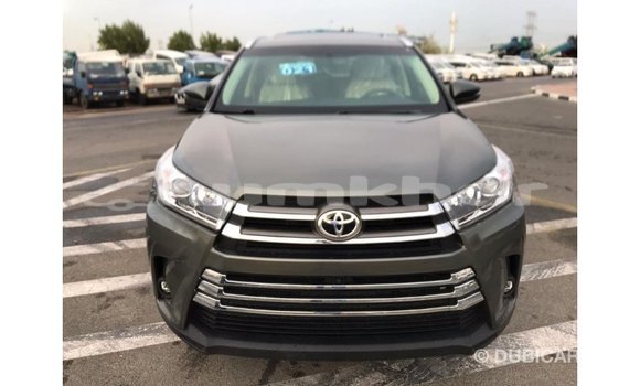 Buy Import Toyota Highlander Other Car in Import - Dubai in Bumthang Buy Import Toyota Highlander Other Car in Import - Dubai in Bumthang