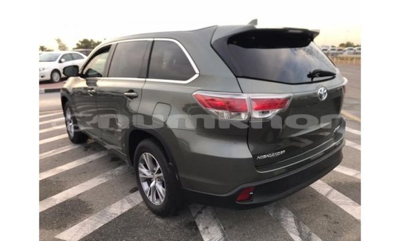 Buy Import Toyota Highlander Other Car in Import - Dubai in Bumthang Buy Import Toyota Highlander Other Car in Import - Dubai in Bumthang