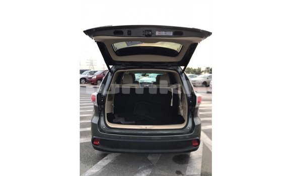Buy Import Toyota Highlander Other Car in Import - Dubai in Bumthang Buy Import Toyota Highlander Other Car in Import - Dubai in Bumthang