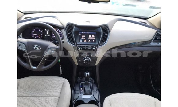 Buy Import Hyundai Santa Fe Other Car in Import - Dubai in Bumthang Buy Import Hyundai Santa Fe Other Car in Import - Dubai in Bumthang
