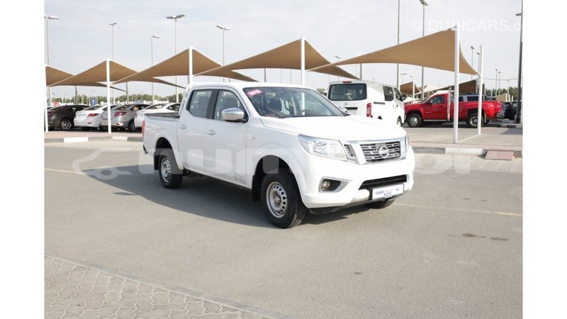 Big with watermark nissan navara bumthang import dubai 1971