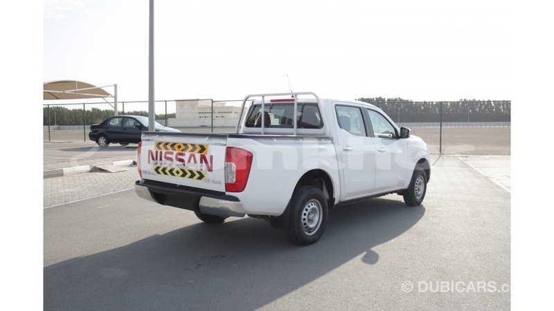 Big with watermark nissan navara bumthang import dubai 1971