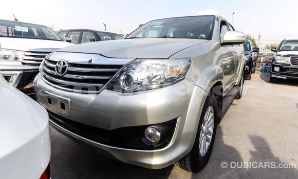 Buy Import Toyota Fortuner Other Car in Import - Dubai in Bumthang Buy Import Toyota Fortuner Other Car in Import - Dubai in Bumthang