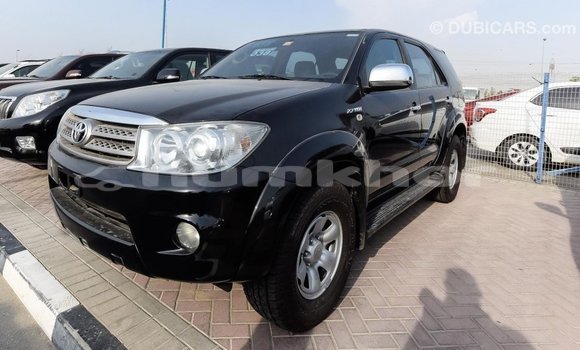 Buy Import Toyota Fortuner Black Car in Import - Dubai in Bumthang Buy Import Toyota Fortuner Black Car in Import - Dubai in Bumthang