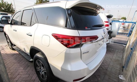 Buy Import Toyota Fortuner White Car in Import - Dubai in Bumthang Buy Import Toyota Fortuner White Car in Import - Dubai in Bumthang