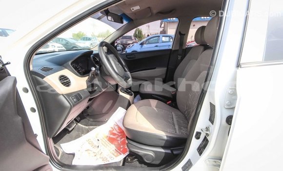 Buy Import Hyundai i10 White Car in Import - Dubai in Bumthang Buy Import Hyundai i10 White Car in Import - Dubai in Bumthang