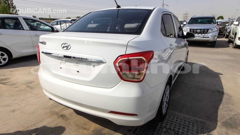 Big with watermark hyundai i10 bumthang import dubai 2003