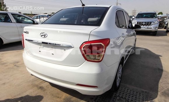 Buy Import Hyundai i10 White Car in Import - Dubai in Bumthang Buy Import Hyundai i10 White Car in Import - Dubai in Bumthang