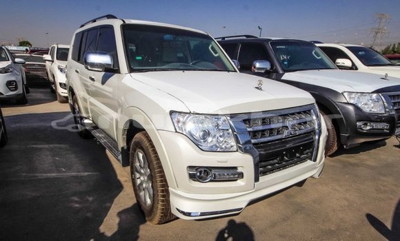 Buy Import Mitsubishi Pajero White Car in Import - Dubai in Bumthang Buy Import Mitsubishi Pajero White Car in Import - Dubai in Bumthang