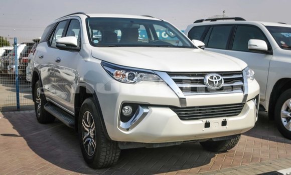 Buy Import Toyota Fortuner White Car in Import - Dubai in Bumthang Buy Import Toyota Fortuner White Car in Import - Dubai in Bumthang
