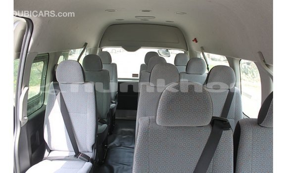 Buy Import Toyota Hiace White Car in Import - Dubai in Bumthang Buy Import Toyota Hiace White Car in Import - Dubai in Bumthang
